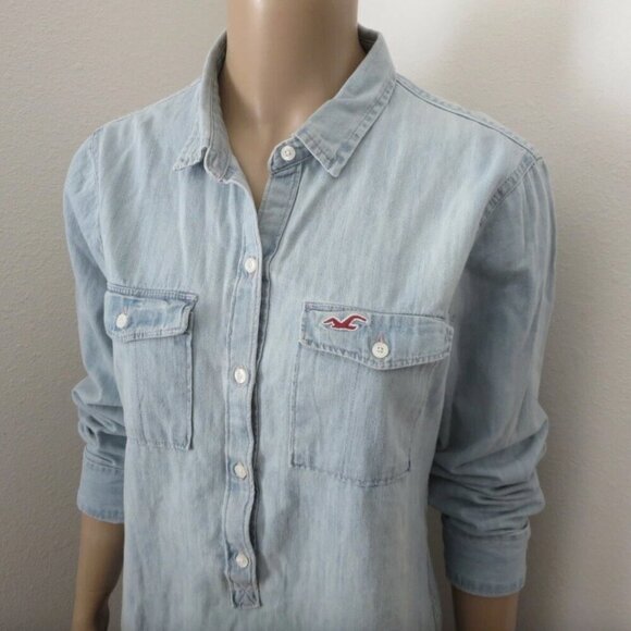 NWT Hollister Pullover Chambray Button Up Shirt Size Small Light Wash - Picture 3 of 6